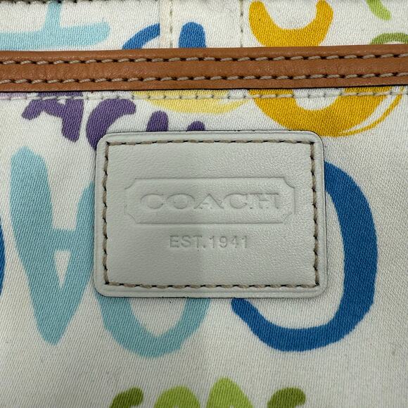 Coach Wristlet Signature C Graffiti 4.5"x7.5" Canvas Leather Wallet Zipper Art - Picture 3 of 16